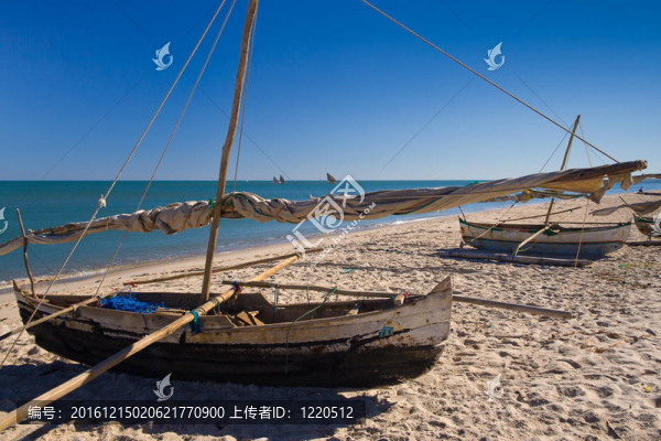 獨(dú)木舟