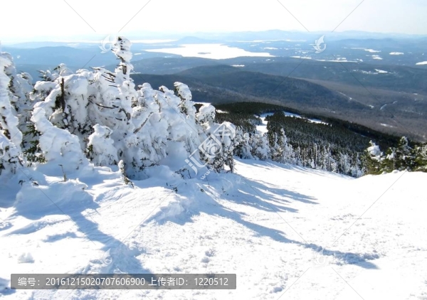 山頂滑雪步道