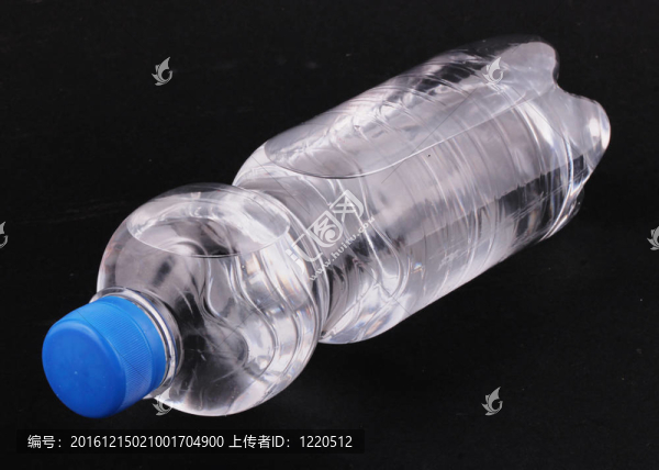 一瓶水