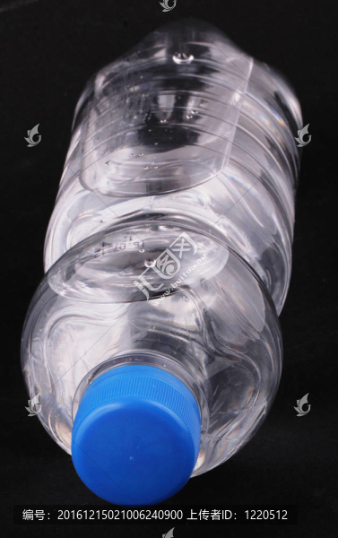 一瓶水