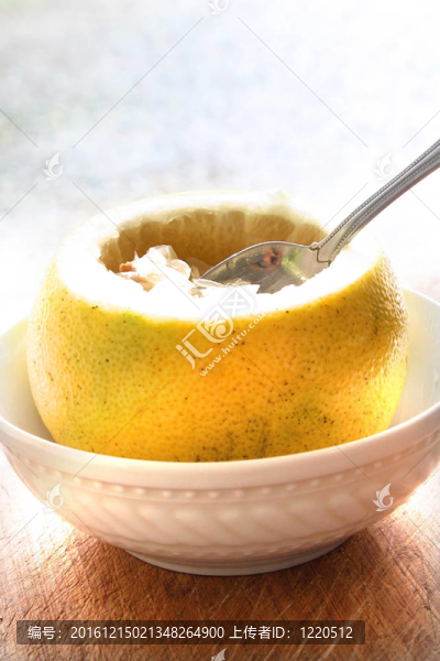 新鮮的柚子