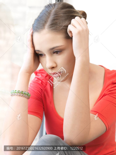 悲傷的少女