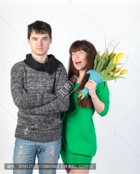 快樂的年輕夫婦花