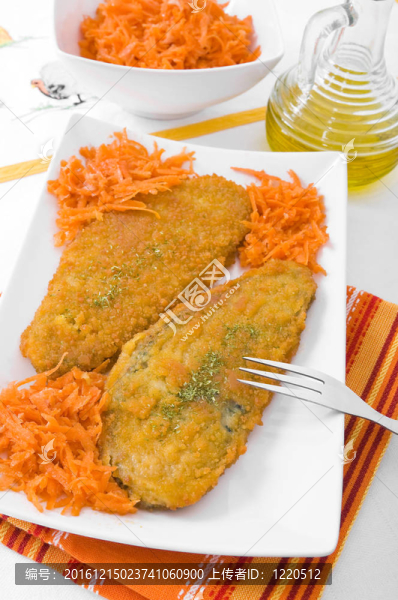 菠菜肉片白菜。