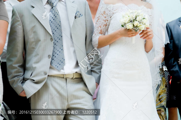 關(guān)閉了的新娘和新郎