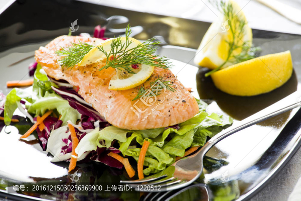 新鮮鮭魚(yú)-匯圖網(wǎng) www.fosd68.com 新鮮鮭魚(yú)