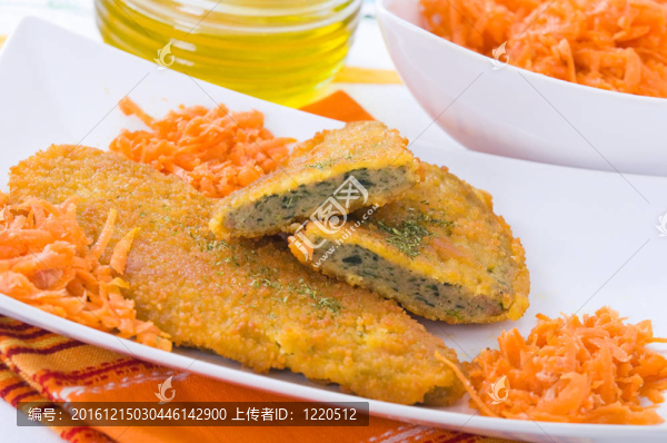 菠菜肉片白菜。