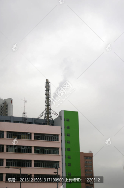在工業(yè)污染物的煙囪
