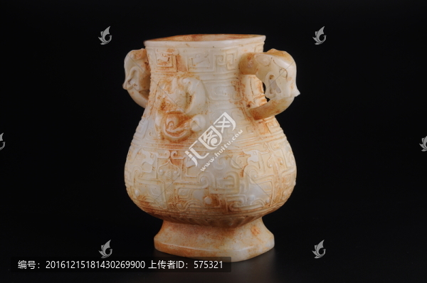 戰(zhàn)國玉器,戰(zhàn)國螭龍饕餮紋雙耳尊