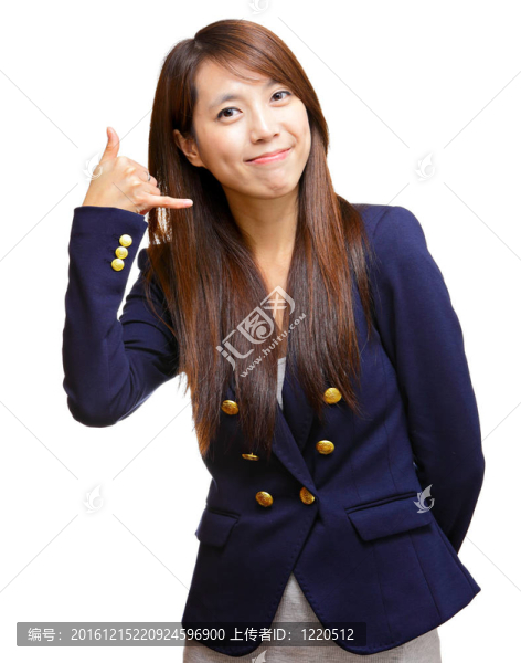 年輕的亞洲女孩打電話給我的手勢(shì)