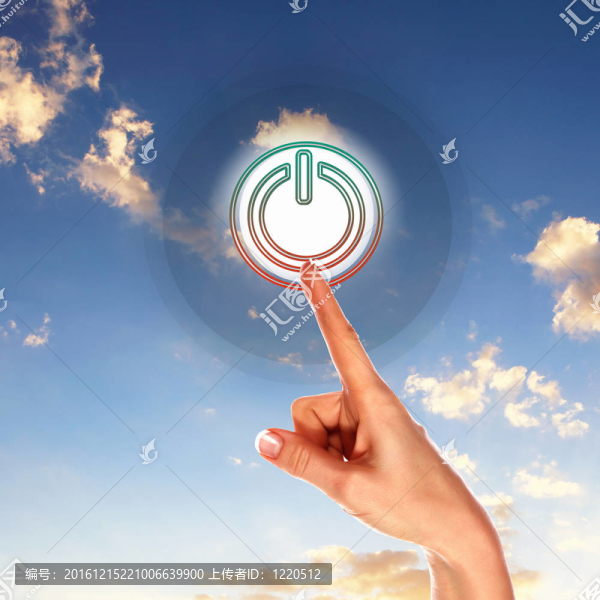 天空背景下的電源按鈕