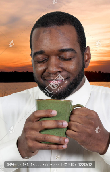 飲用咖啡的人
