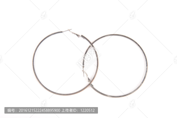 大耳環(huán)