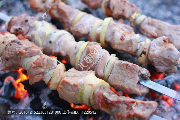 烤羊肉串烤金屬串燒肉