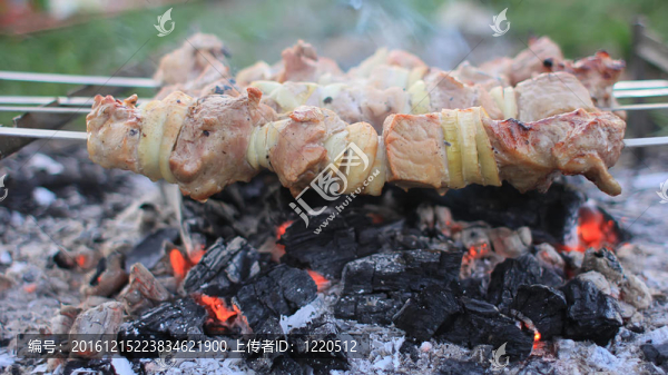烤羊肉串烤金屬串燒肉