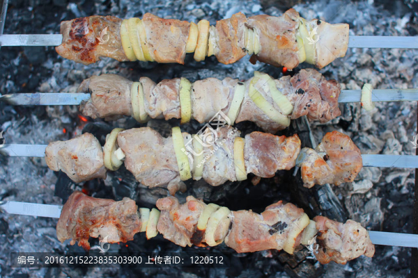 烤羊肉串烤金屬串燒肉