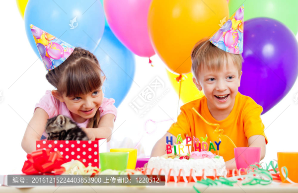快樂兒童慶祝生日派對開幕禮盒