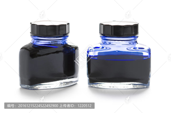 兩瓶藍(lán)色墨水