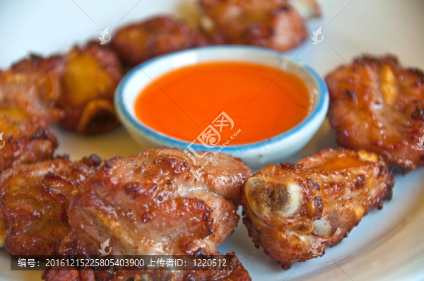 在白平醬炒豬肉