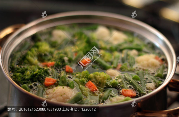 蔬菜一起煮