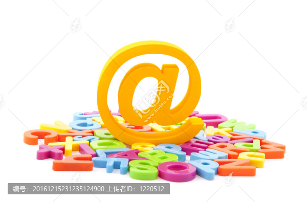 電子郵件符號和彩色信件