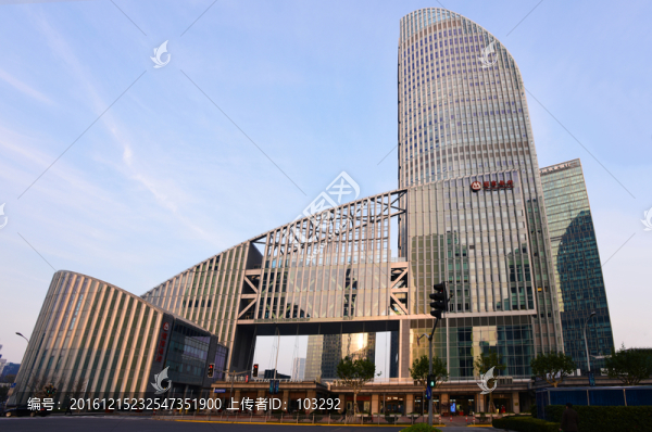 上海陸家嘴的招商銀行大樓