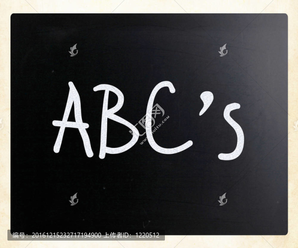 ABC用黑板上的白粉筆手寫