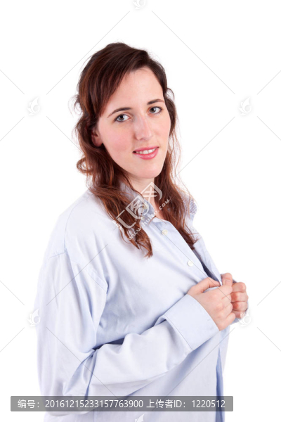 年輕漂亮的女人擺姿勢(shì)