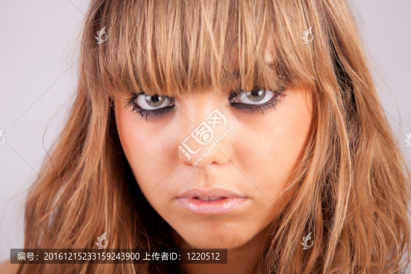 年輕休閑女性肖像