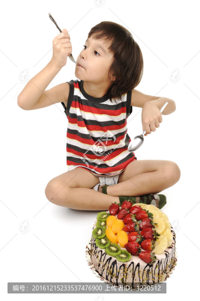 吃水果蛋糕