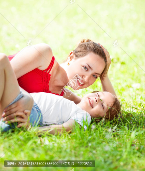母親和女兒