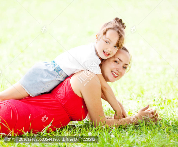 母親和女兒