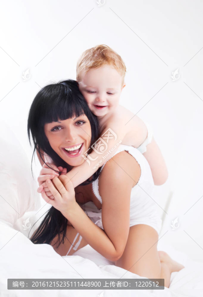 母親和嬰兒