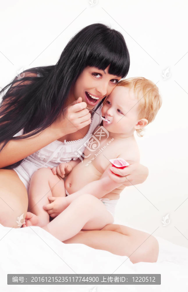母親和嬰兒