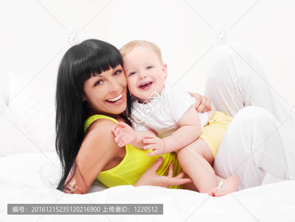 母親和嬰兒