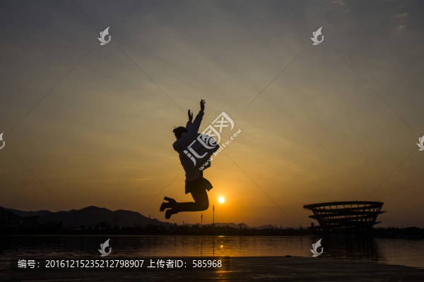 跳躍剪影