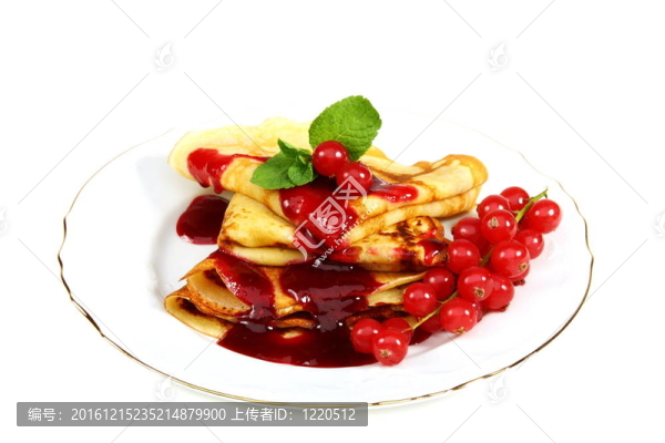 煎餅配漿果醬。
