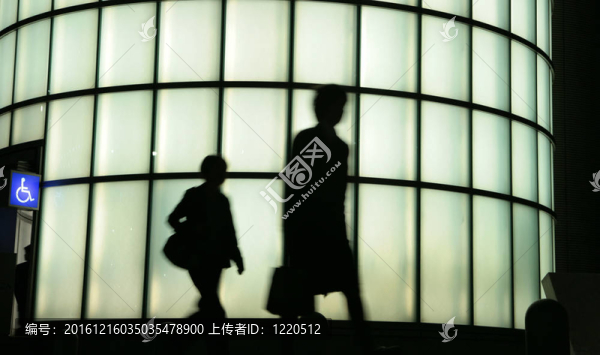 路過的剪影