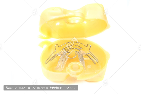 牙齒矯正牙套