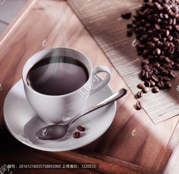 熱咖啡和黑豆