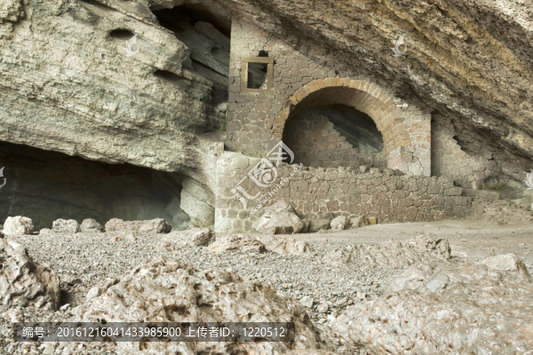 著名的Chaliapin,Grotto