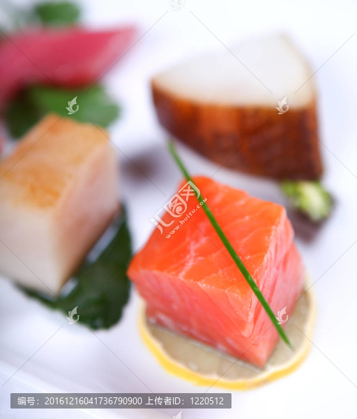 新鮮的生魚片-匯圖網(wǎng) www.fosd68.com 新鮮的生魚片