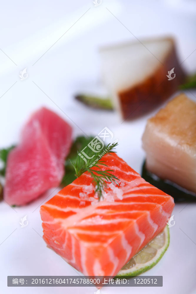 新鮮的生魚片
