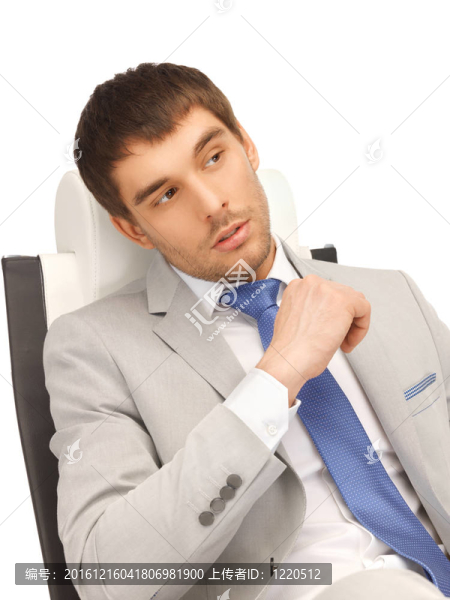 坐在椅子上的年輕商人