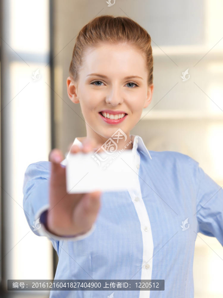 自信女人帶名片