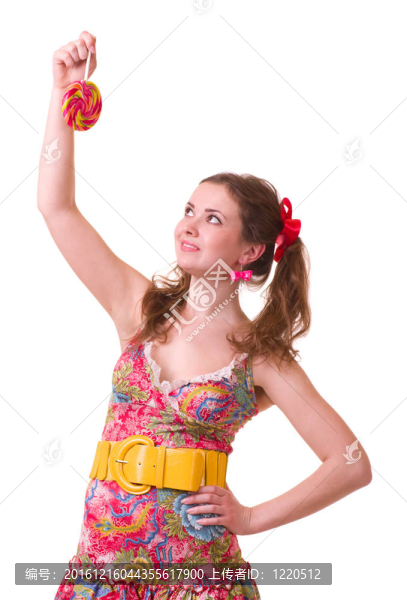 粉紅色的螺旋棒棒糖的女孩