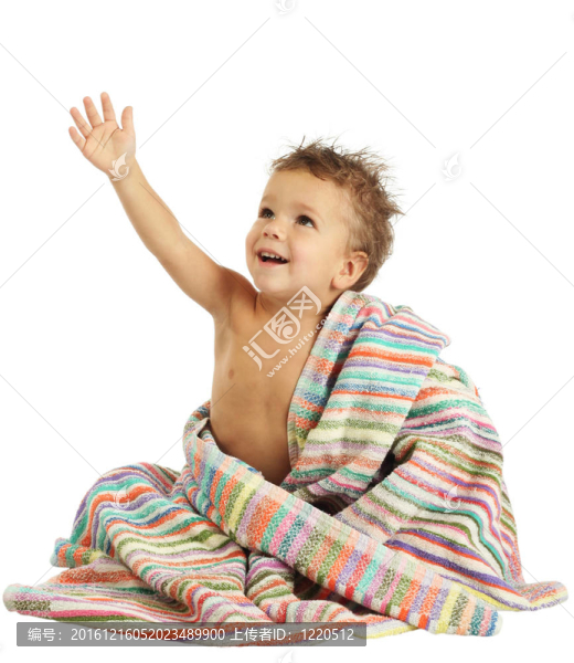 微笑的小男孩毛巾