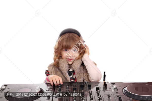 小女孩DJ唱盤