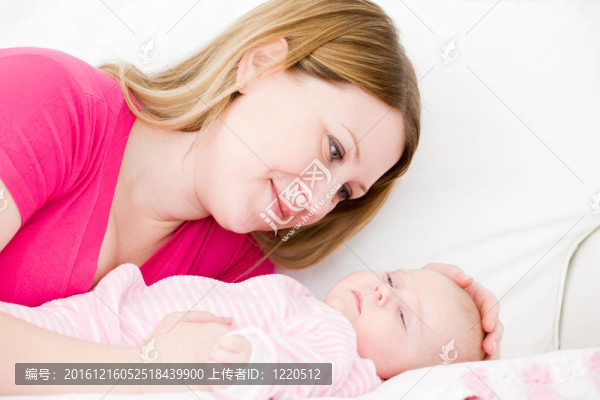 母親與小孩