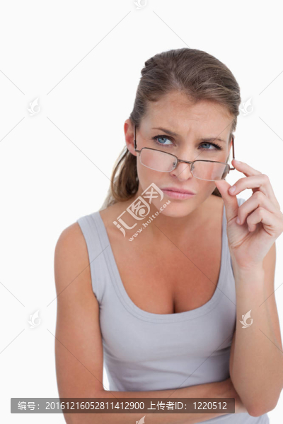 戴眼鏡的女人肖像